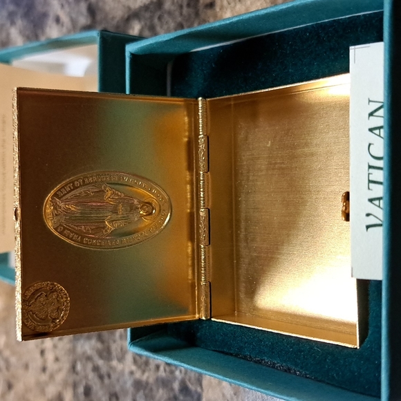 Communion Item - Picture 2 of 8